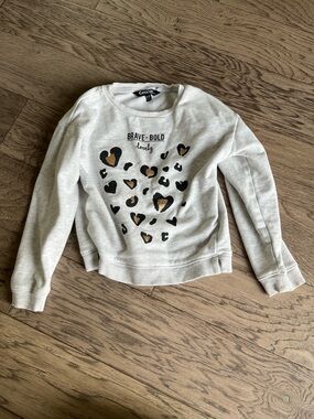 🥳FREE with purchase🥳 Kids Gray Heart-Print Sweatshirt size XS 4-5